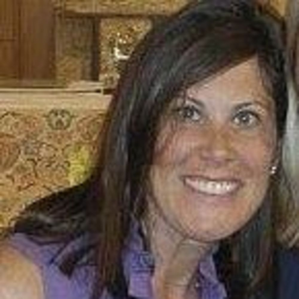 Meet your Posher, Maura